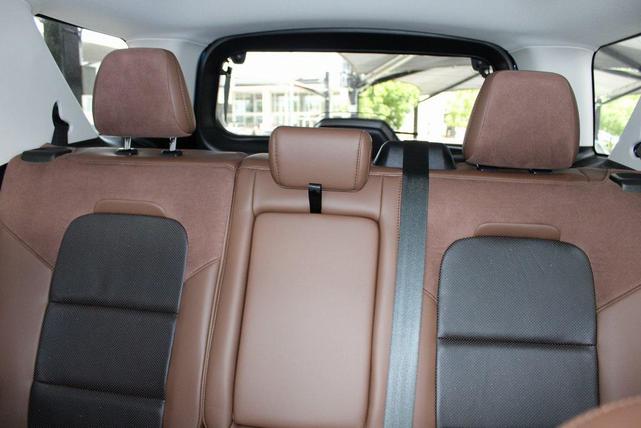 Photo of 2022 Velocity Blue Metallic Ford Bronco Sport