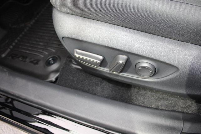 Photo of 2025 Midnight Black Metallic Toyota RAV4