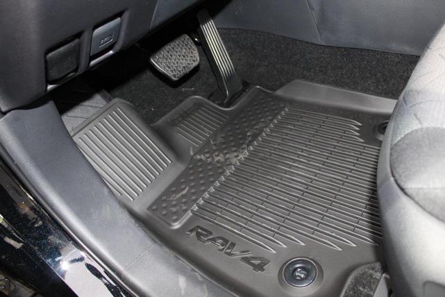 Photo of 2025 Midnight Black Metallic Toyota RAV4