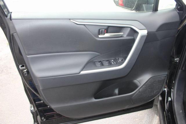 Photo of 2025 Midnight Black Metallic Toyota RAV4