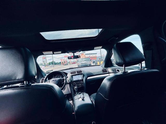Photo of 2018 Gray Ford Explorer