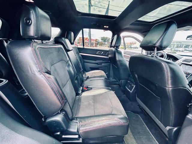 Photo of 2018 Gray Ford Explorer