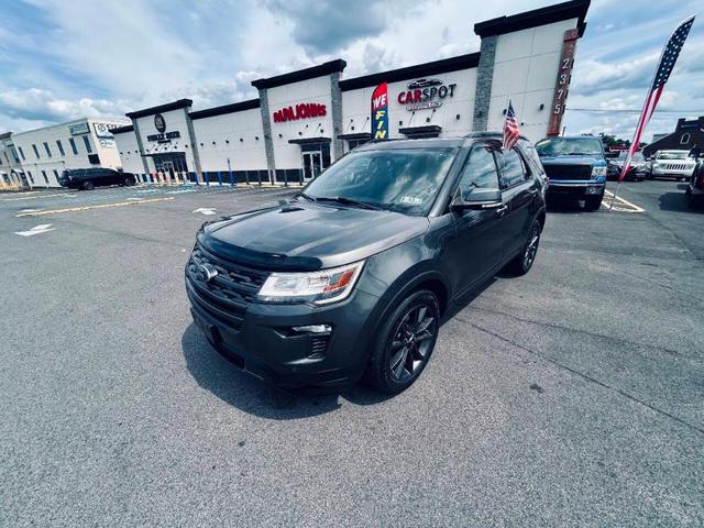 Photo of 2018 Gray Ford Explorer