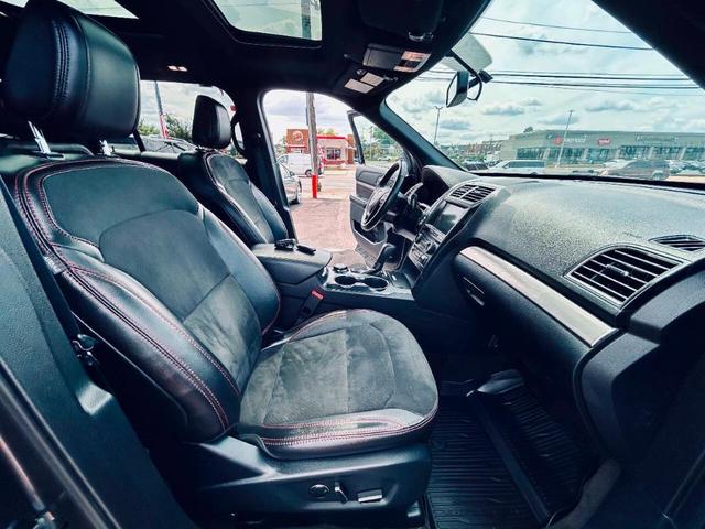 Photo of 2018 Gray Ford Explorer