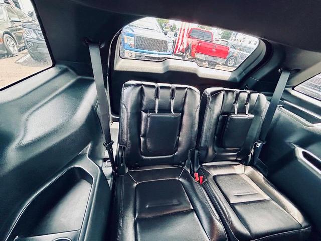 Photo of 2018 Gray Ford Explorer