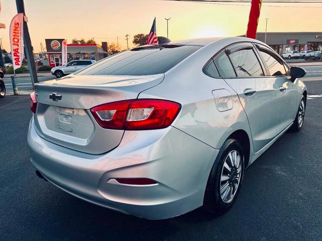 Photo of 2016 Silver Chevrolet Cruze