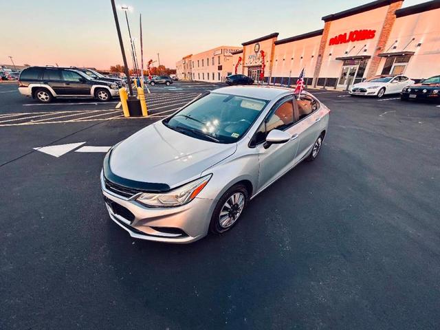Photo of 2016 Silver Chevrolet Cruze