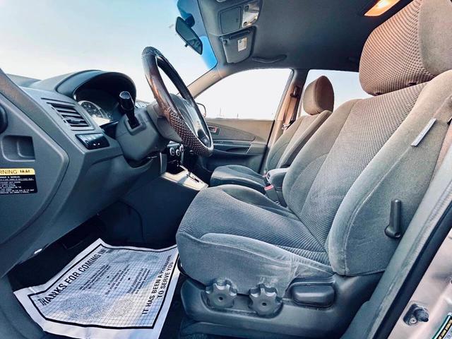 Photo of 2006 Silver Hyundai TUCSON