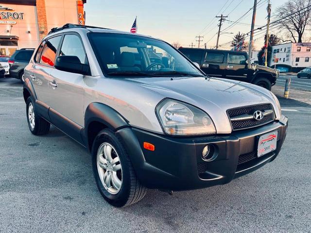 Photo of 2006 Silver Hyundai TUCSON
