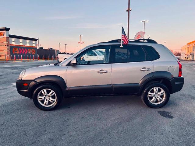 Photo of 2006 Silver Hyundai TUCSON