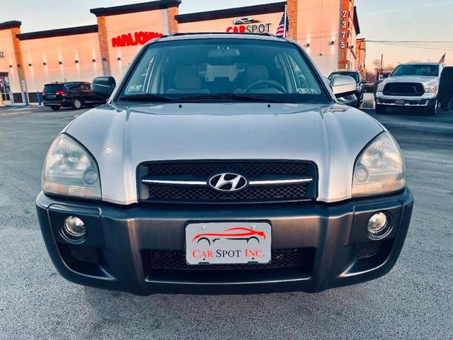 Photo of 2006 Silver Hyundai TUCSON