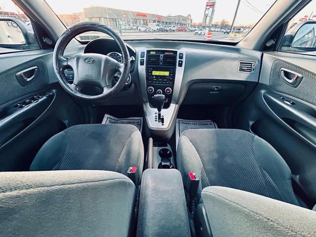Photo of 2006 Silver Hyundai TUCSON