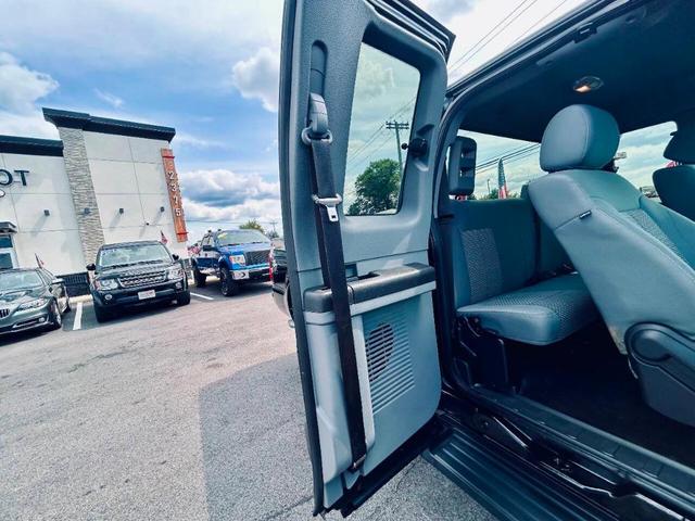 Photo of 2014 Black Ford F-250