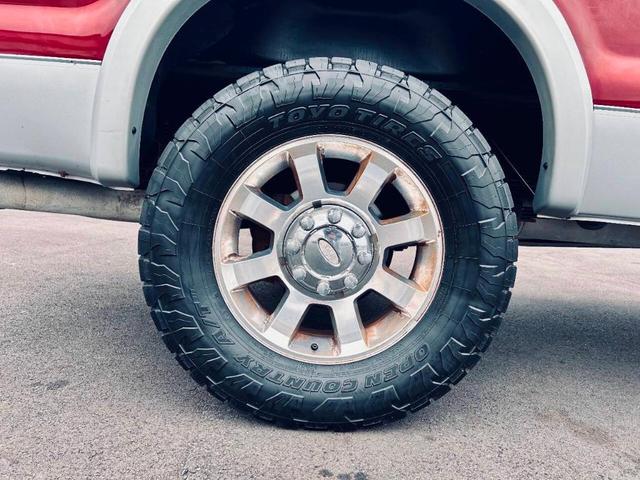 Photo of 2008 Burgundy Ford F-250