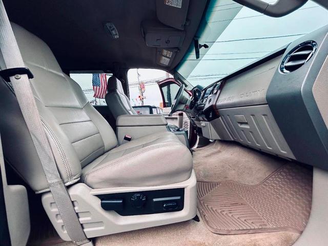 Photo of 2008 Burgundy Ford F-250