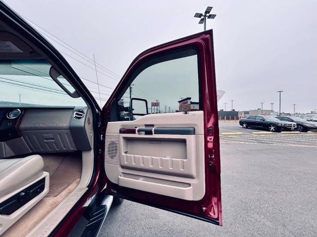 Photo of 2008 Burgundy Ford F-250