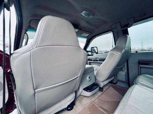 Photo of 2008 Burgundy Ford F-250