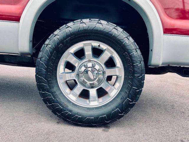 Photo of 2008 Burgundy Ford F-250