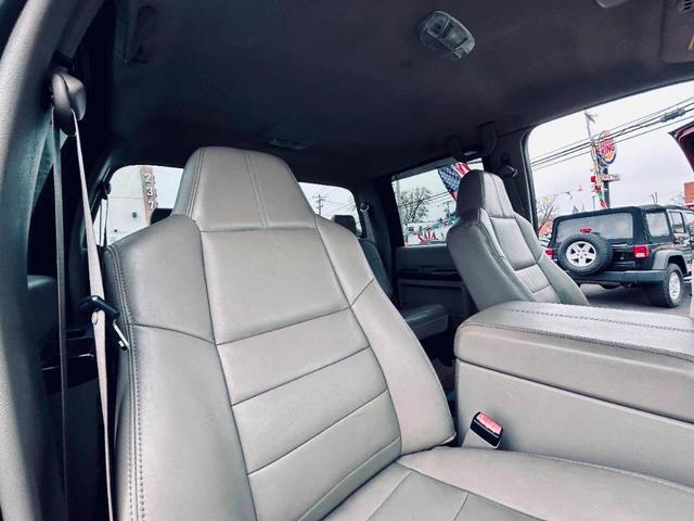 Photo of 2008 Burgundy Ford F-250