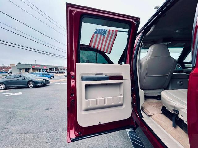 Photo of 2008 Burgundy Ford F-250