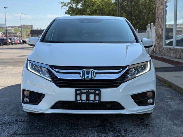 Photo of 2018 White Diamond Pearl Honda Odyssey