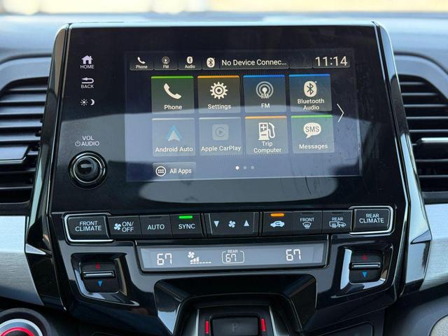 Photo of 2018 White Diamond Pearl Honda Odyssey
