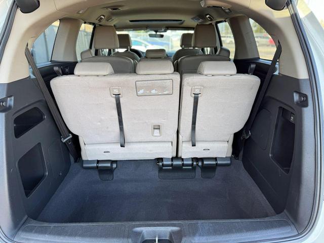 Photo of 2018 White Diamond Pearl Honda Odyssey