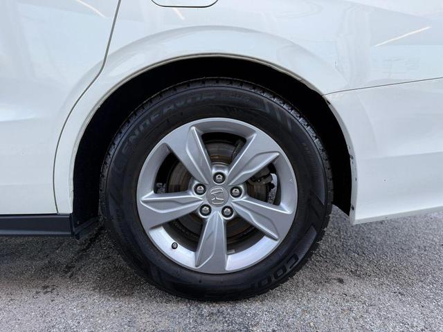 Photo of 2018 White Diamond Pearl Honda Odyssey