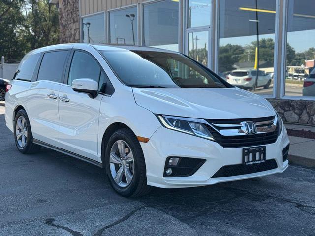 Photo of 2018 White Diamond Pearl Honda Odyssey
