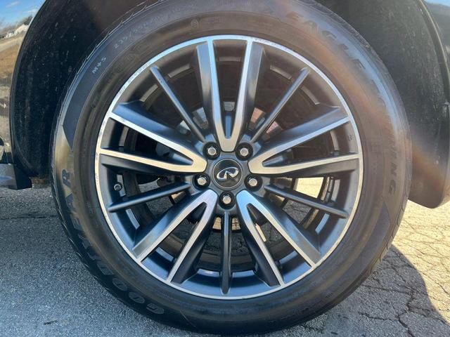 Photo of 2017 Black Obsidian INFINITI QX60