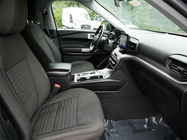 Photo of 2021 Gray Ford Explorer