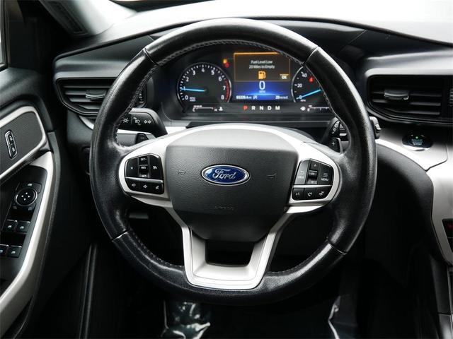 Photo of 2021 Gray Ford Explorer