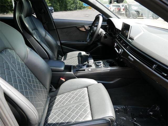 Photo of 2019 Quantum Gray Audi S4