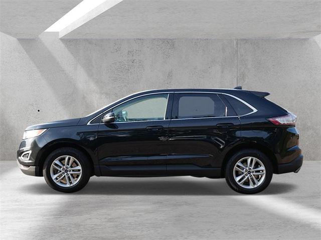 Photo of 2015 Tuxedo Black Metallic Ford Edge