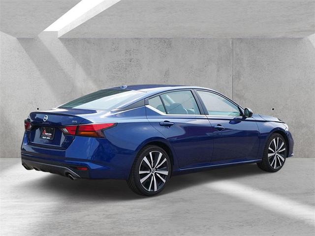 Photo of 2022 Deep Blue Pearl Nissan Altima