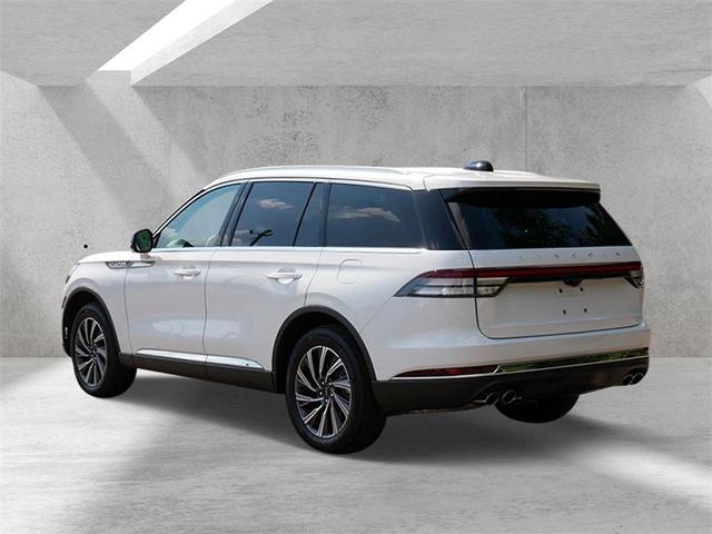 Photo of 2025 White Metallic Lincoln Aviator