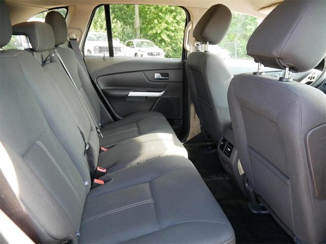 Photo of 2014 Blue Metallic Ford Edge