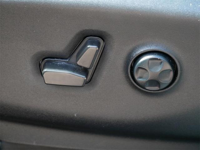 Photo of 2022 Granite Crystal Clearcoat Metallic Chrysler Pacifica