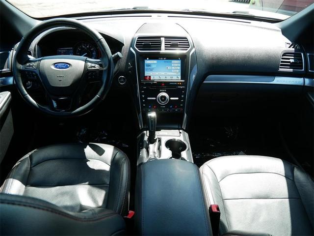 Photo of 2018 Shadow Black Ford Explorer