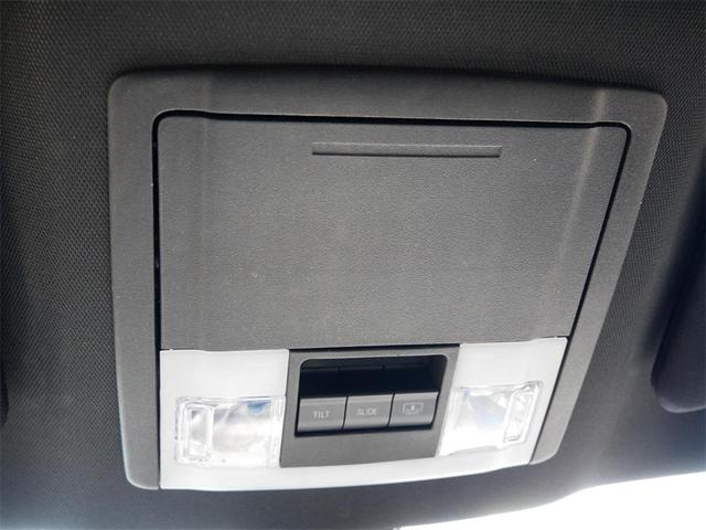 Photo of 2018 Shadow Black Ford Explorer