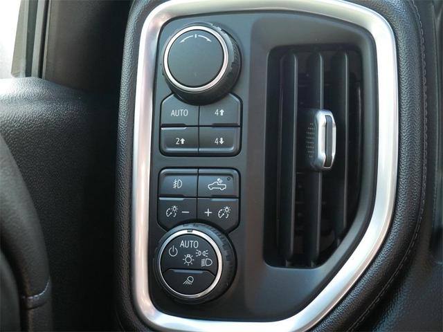 Photo of 2019 Black Chevrolet Silverado 1500