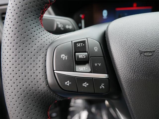 Photo of 2023 Carbonized Gray Metallic Ford Escape