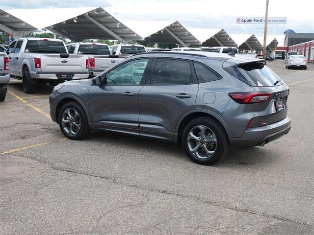 Photo of 2023 Carbonized Gray Metallic Ford Escape