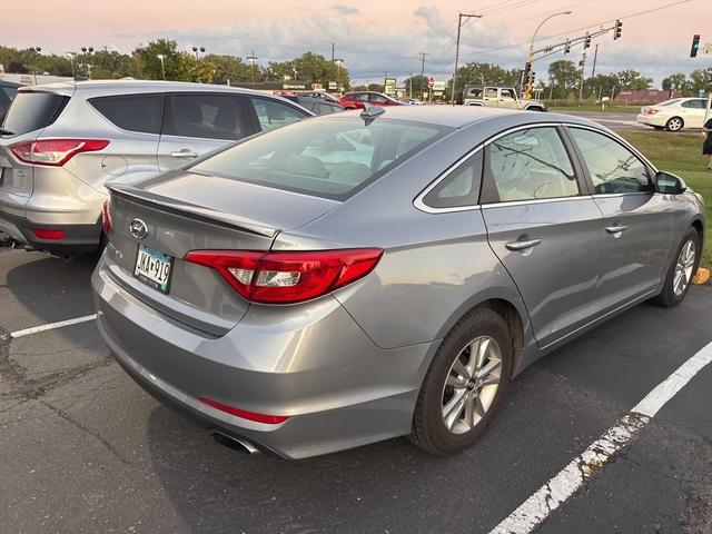 Photo of 2016 Shale Gray Metallic Hyundai SONATA
