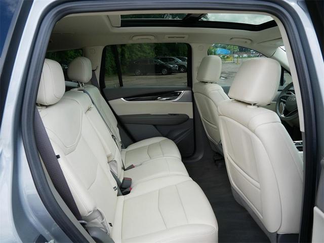 Photo of 2023 Silver Metallic Cadillac XT6