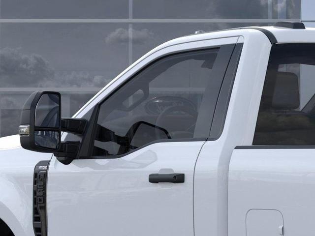 Photo of 2025 Oxford White Ford F-250
