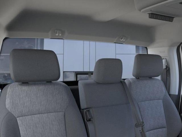 Photo of 2025 Oxford White Ford F-250