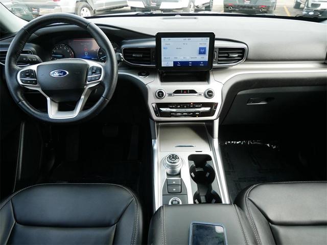 Photo of 2023 Blue Metallic Ford Explorer