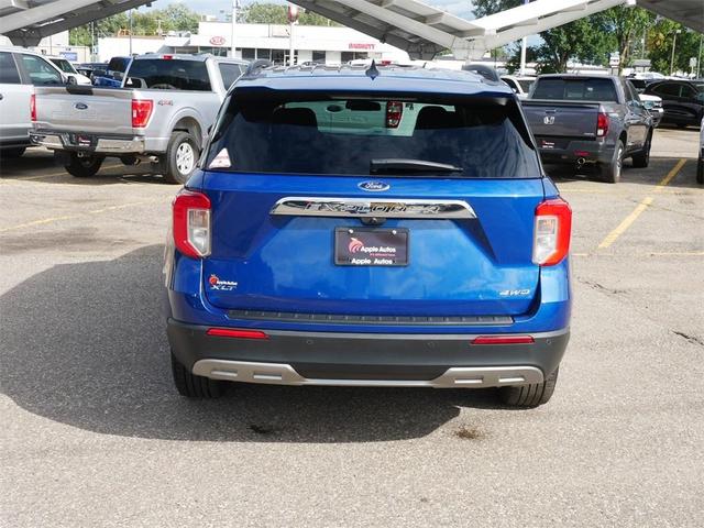 Photo of 2023 Blue Metallic Ford Explorer