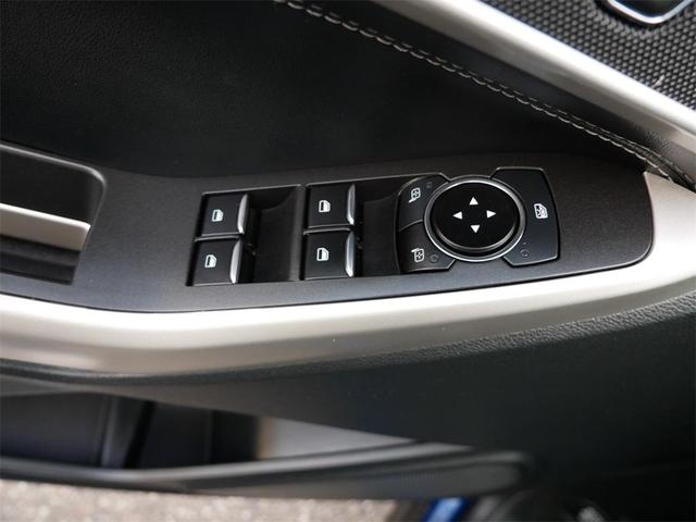 Photo of 2023 Blue Metallic Ford Explorer